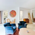 Al Portico 39 With Terrace Apartament
