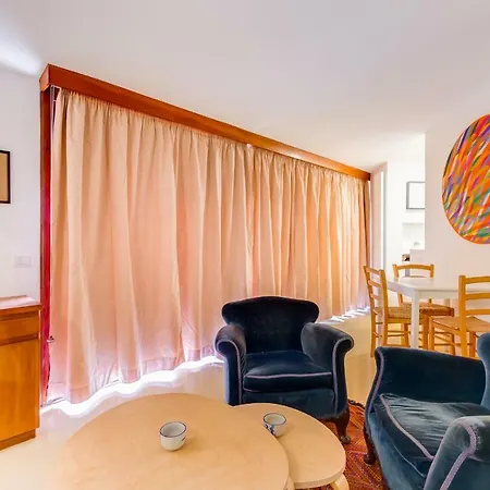 Al Portico 39 With Terrace Daire