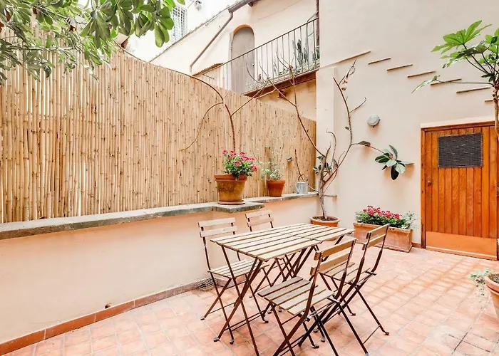 Al Portico 39 With Terrace Daire