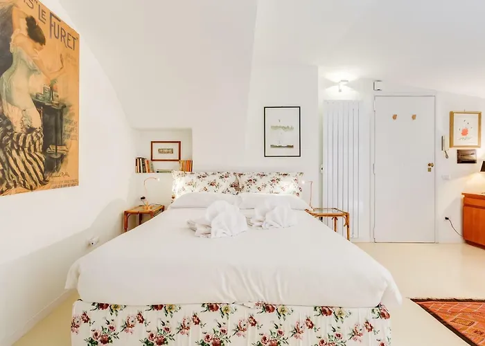 Al Portico 39 With Terrace Daire