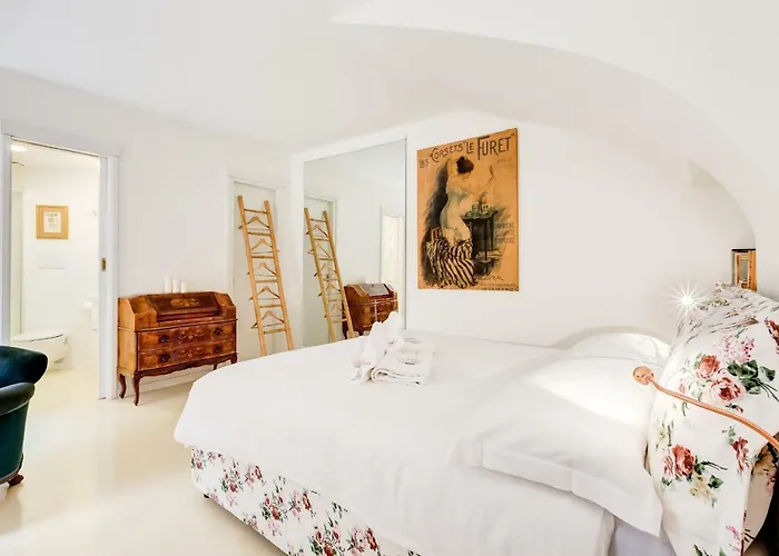 Al Portico 39 With Terrace Daire