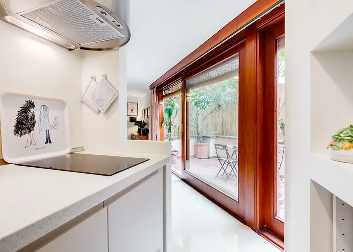 Al Portico 39 With Terrace Daire